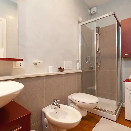 Canova Apartment *